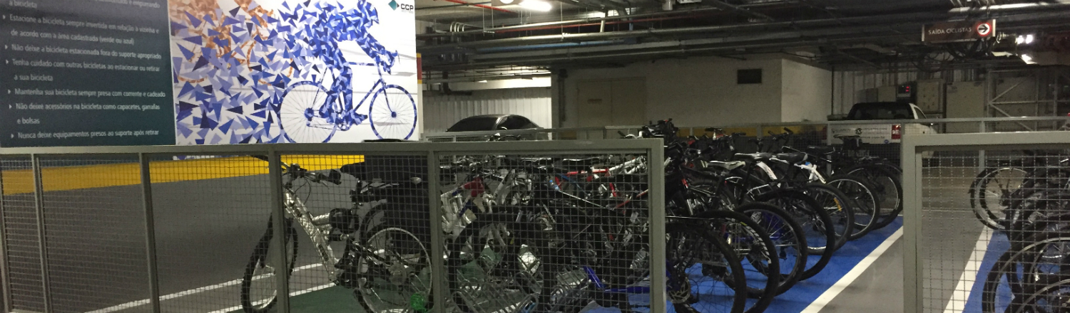 Bicicletário híbrido, lavanderia e lanchonetes móveis