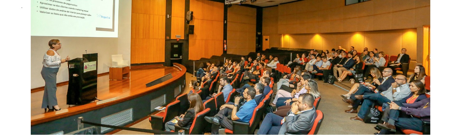 Um olhar exponencial para shoppings e varejo