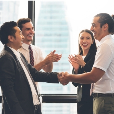 Movimento executivo na Corenet Global, Grupo Verzani & Sandrini e outras