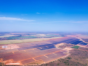 Autoprodução solar ganha escala e pressiona novo padrão energético na indústria brasileira