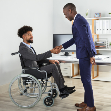 7 em cada 10 brasileiros com deficiência no país acreditam que as empresas têm preconceito em contratá-los