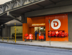 Início da era das centrais profissionais de entrega em prédios corporativos