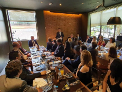 Frente Parlamentar em Defesa do Setor de Serviços é relançada