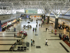 Visão computacional e IA na gestão do fluxo de passageiros em tempo real