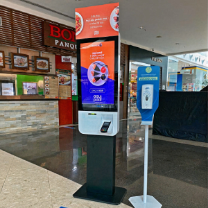 Totem de autoatendimento para restaurantes de shoppings ajuda no distanciamento social