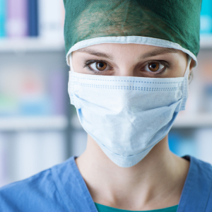 Máscara cirúrgica antiviral testada na USP permite uso por 12 horas