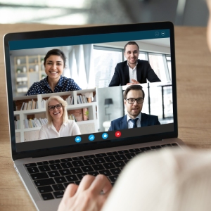 5 dicas importantes de linguagem corporal para reuniões virtuais