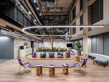 Nubank multiplica escritórios e coloca o trabalho híbrido à prova