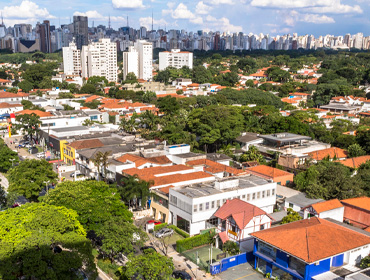 O que acontece com a cidade quando a moradia vira hospedagem temporária?