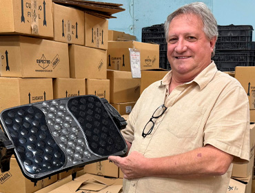 PET reciclado vira conforto, saúde e segurança sanitária no trabalho PET reciclado vira conforto, saúde e segurança sanitária no trabalho