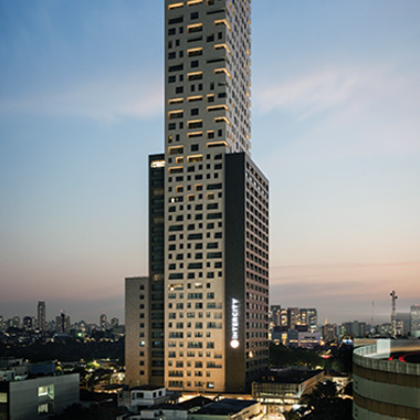 Platina 220: Edifício de uso misto é o mais alto de São Paulo