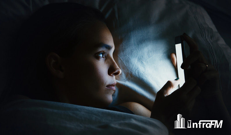 Quando o impulso parece escolha: o que o uso de redes sociais e compras online revela sobre saúde mental?