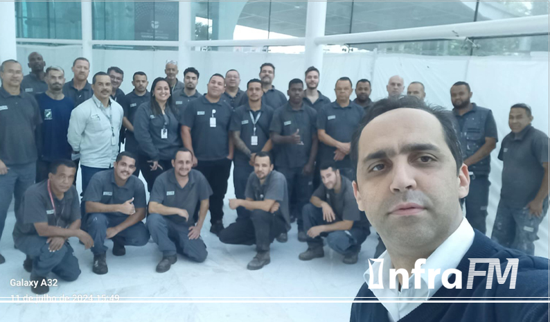 Será que falta só mão de obra? O será que falta gente que cuida de gente! 